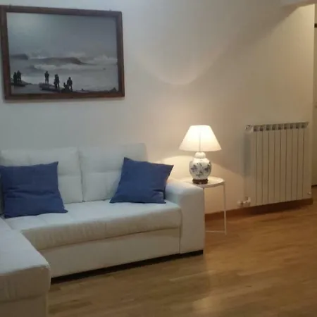 Monteggia Apartamento *